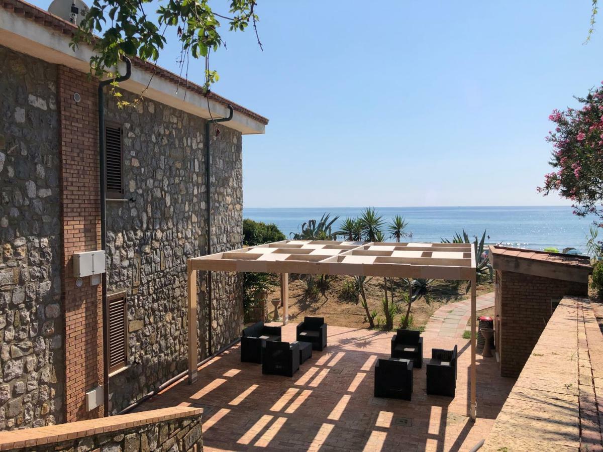 Residence Le Palme - Appartamenti Sul Mare - Spiaggia Tra Palinuro E Caprioli ピショッタ エクステリア 写真