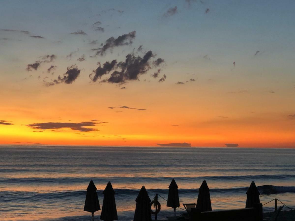 Residence Le Palme - Appartamenti Sul Mare - Spiaggia Tra Palinuro E Caprioli ピショッタ エクステリア 写真